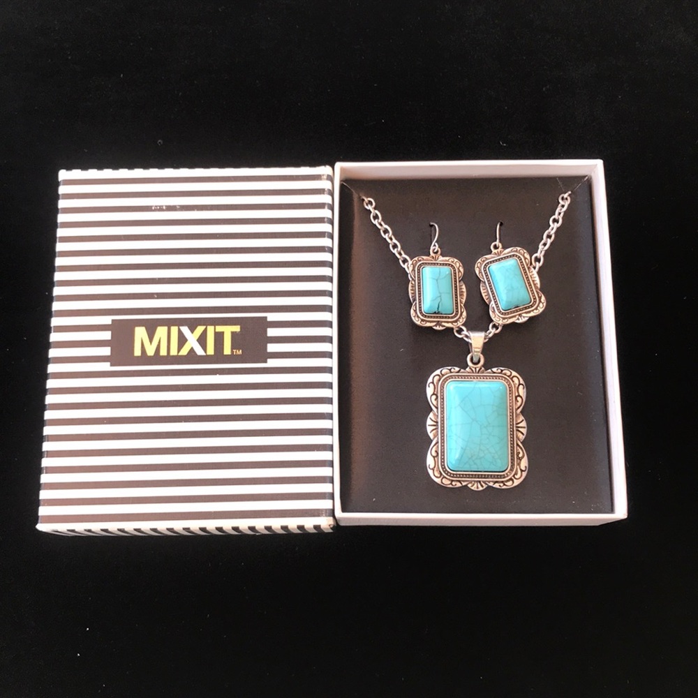 MIXIT, Necklace and earring set